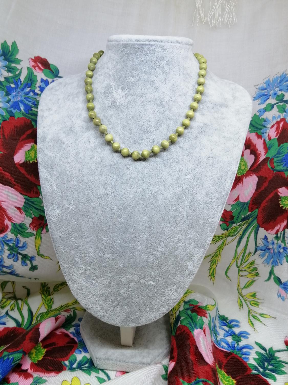 Vintage retro bijouteri smycke halsband små ljusgröna melerade pärlor