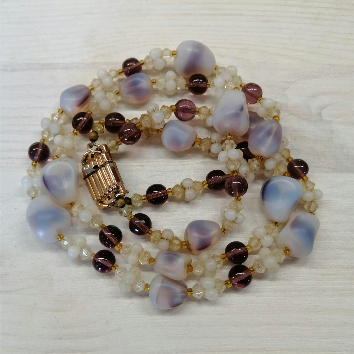 Vintage bijouteri halsband 2-radigt halsband pärlor stenar lila ljuslila  vita - Vintage Corner Österlen