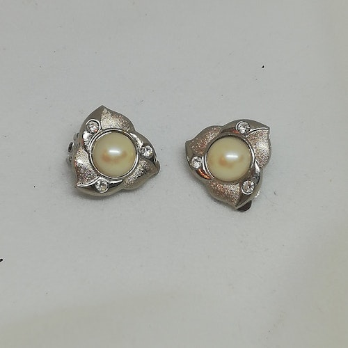Vintage retro örhängen clips silverfärgade pärla strass trekantiga metall