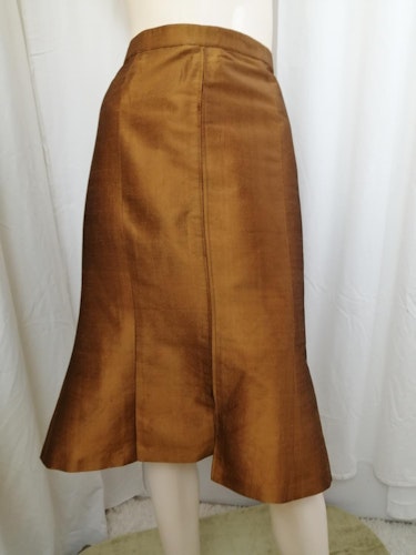 Vintage bronsfärgad kjol med slitsar fodrad shantung