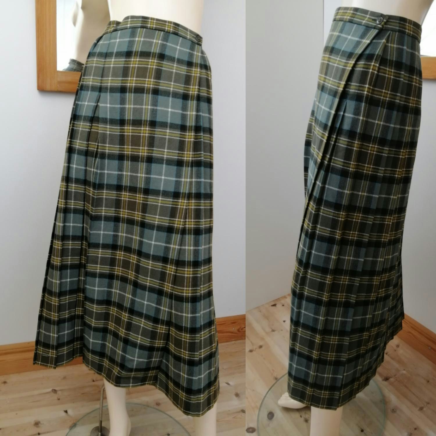 Vintage lång skotskrutig kjol i ull grå gul brun blå omlott fram 80-tal -  Vintage Corner Österlen