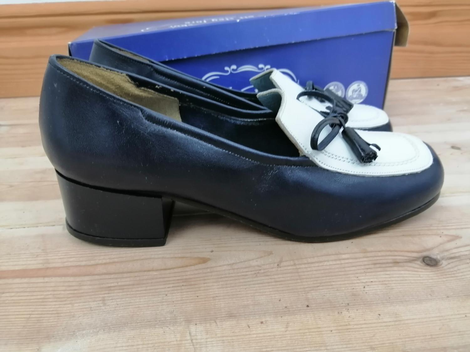 Vintage Nordlöfs blå loafer vit överdel stl 2,5 ca 35