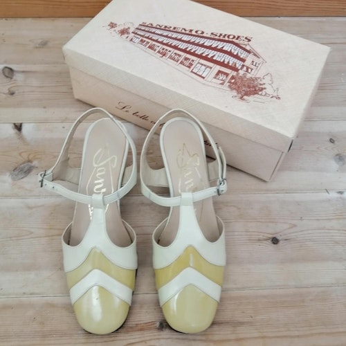 Vintage Sanremo beige vit sandalett rem stl 35