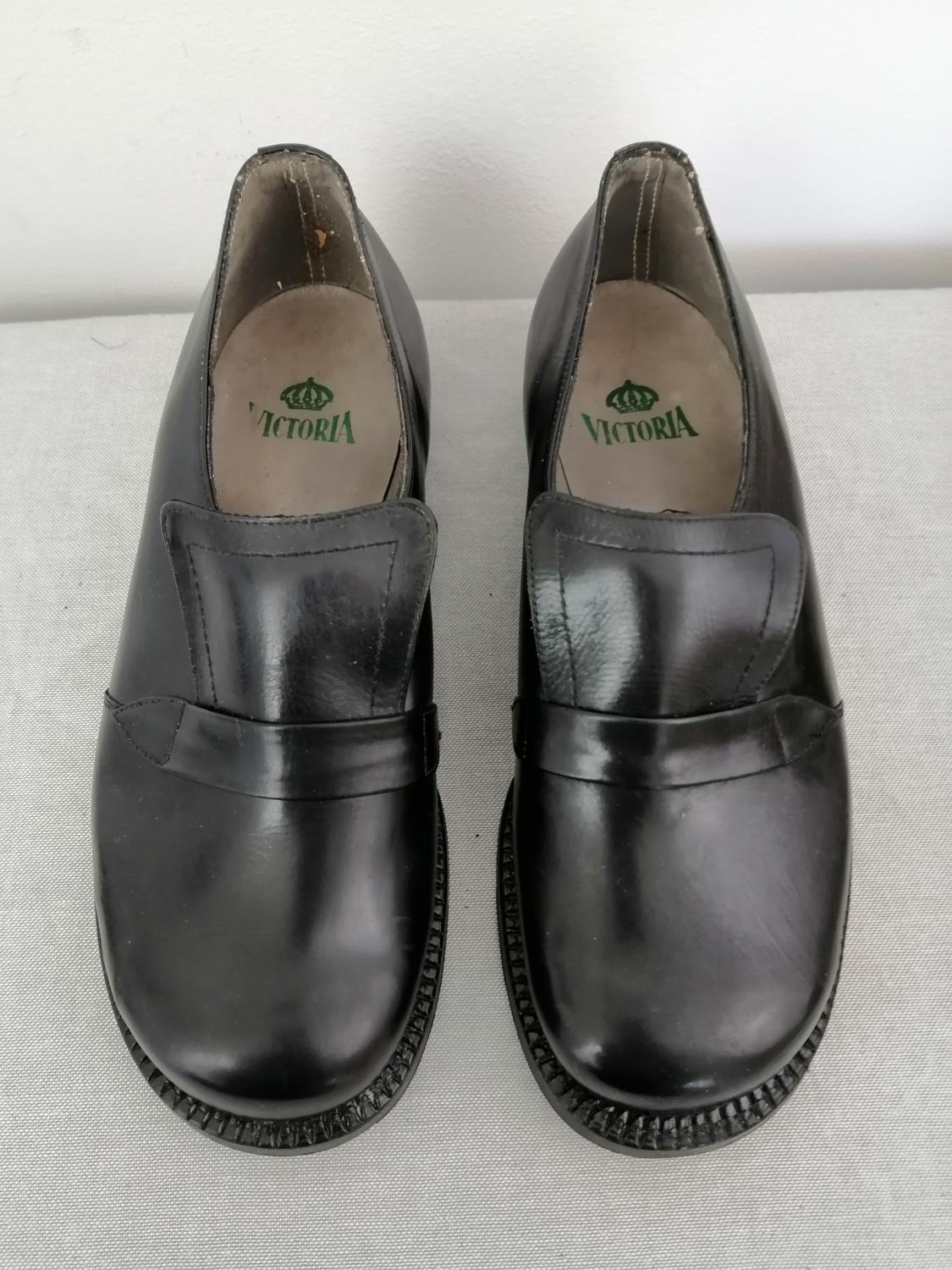 Vintage Victoria svart präktig sko plös låg klack stl 2,5A ca 35