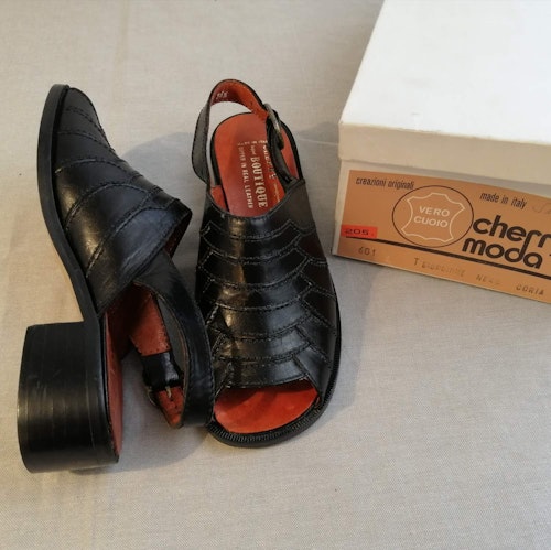Vintage Cherry Moda svart sandalett öppen tå slingback stl 35,5