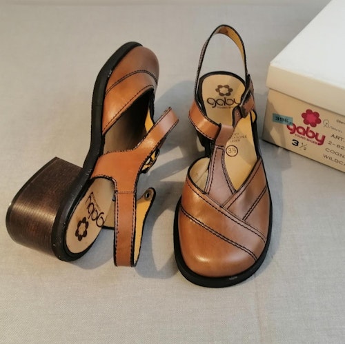 Vintage Gaby Gabor brun sandal t-slejf svarta sömmar stl 3,5 ca 36