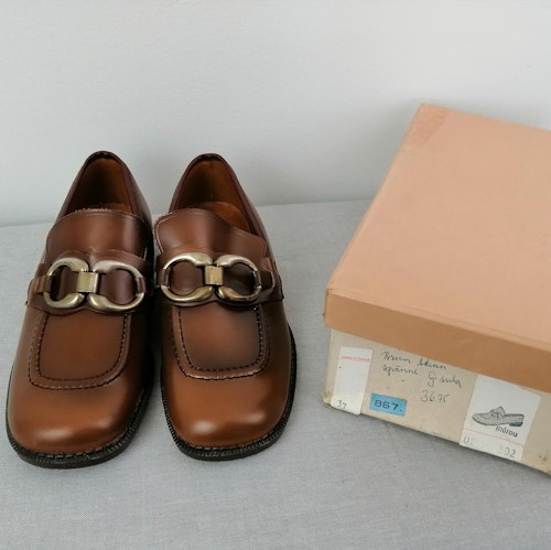 Vintage Metro Clarive brun loafer guldf ringar g-sula stl 37