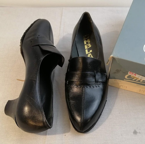 Vintage Embla svart sko g-sula zigzag-dekor plösen stl 7,5 ca 42