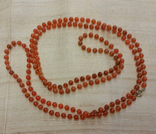Retro bijouteri smycke halsband långt med bärnstensfärgade pärlor