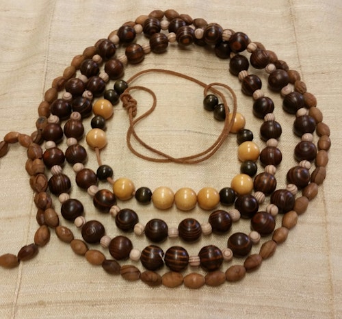 Retro bijouteri smycke halsband 3 st med träpärlor