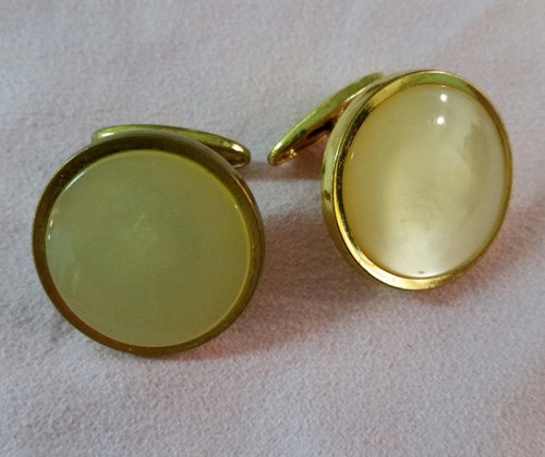 Vintage retro manschettknappar guld/mässingsfärgade pärlemorplatta stora runda