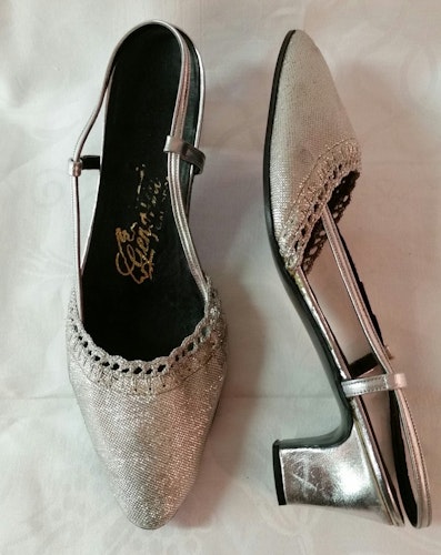 Vintage retro damskor skor silverfärgade slingback 60-tal stl 38-39 ca