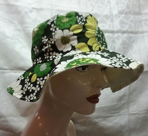 Vintage retro grönblommig hatt 70-tal fodrad