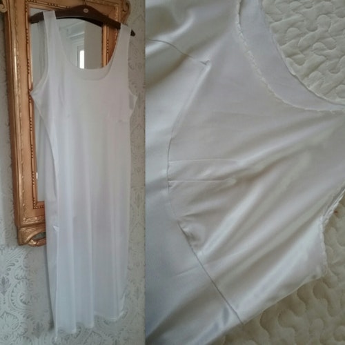 Retro underklänning i nylon vit stl 50