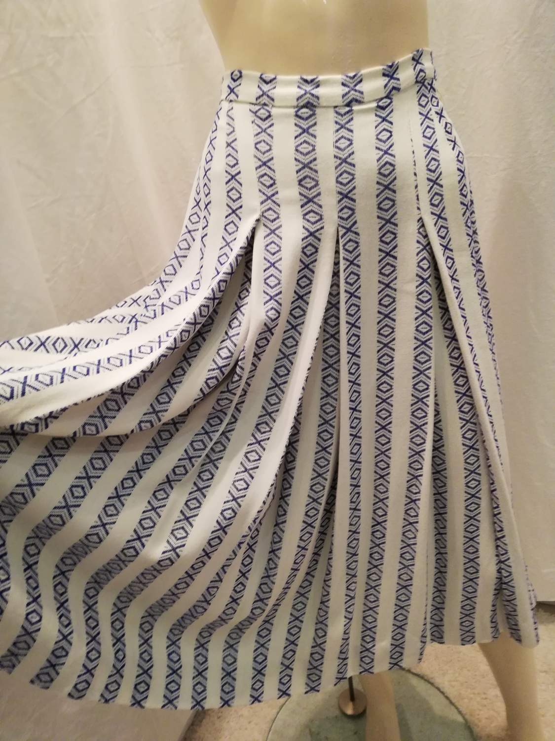 Vintage retro blå-vit kjol längre mycket tyngd vävd bomull 40-tal 50-tal