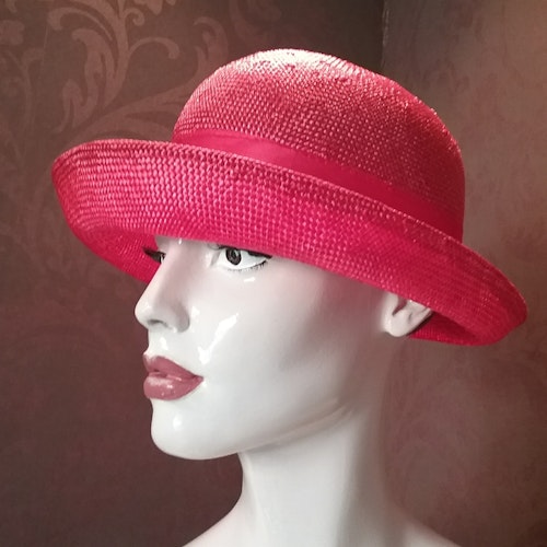 Vintage retro hatt damhatt sommarhatt röd syntet