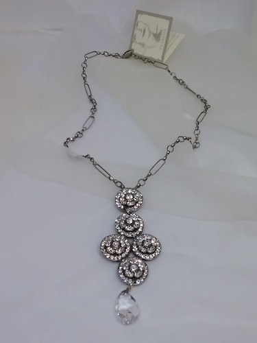 Halsband Tsarina glittrande stenar, crystals gemstones, stort hänge på kedja