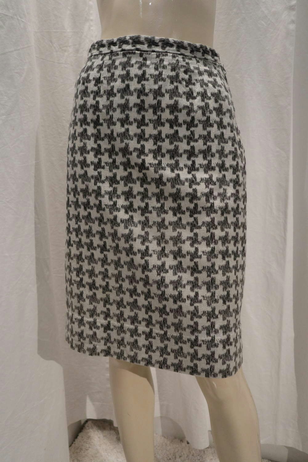 Vintage retro dräkt Lapidus ljusgrå med mönster kjol och dräktjacka 60-tal  - Vintage Corner Österlen