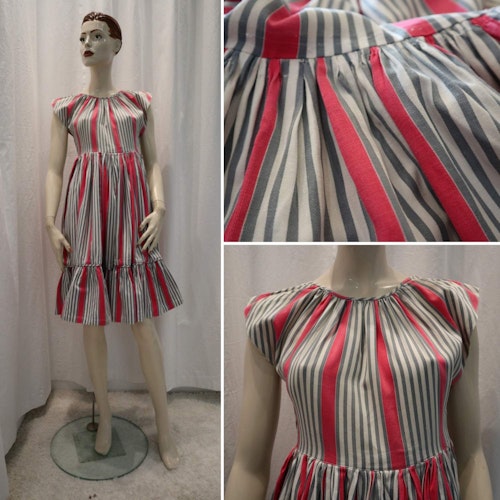 Vintage retro sommarklänning bomull rosa grå vit vid kjol volanger 50-tal 60-tal