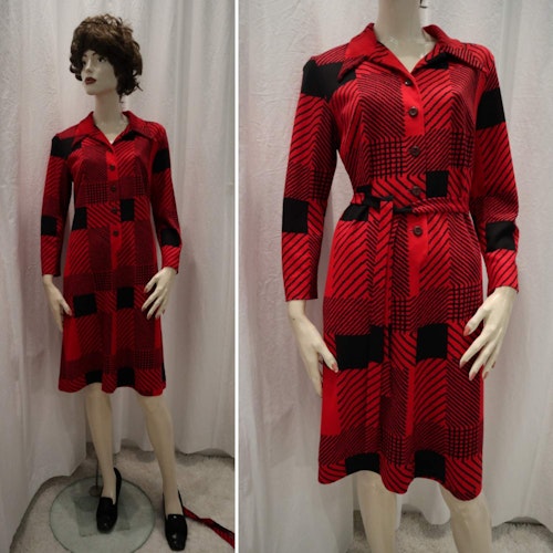 Vintage retro röd- och svart-rutig klänning bomullsjersey 6070-tal