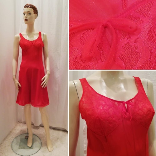 Vintage retro röd underklänning nattlinne nylon spets bysten 506070-tal