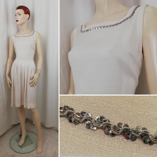 Vintage retro svagt rosa klänning med silverpaljetter linnekänsla vid kjol 5060s