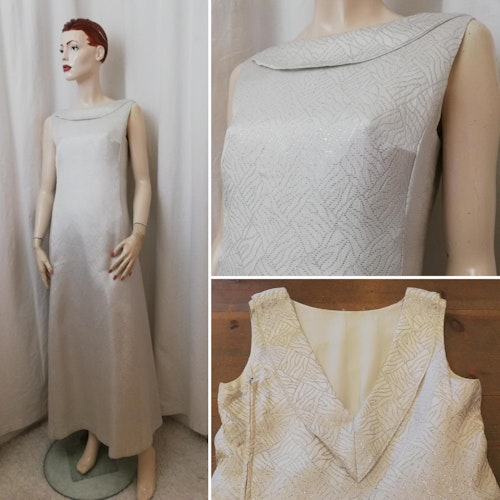 Vintage Retro lång vit klänning med silverglitter v-ringad bak 3 lager kjolar