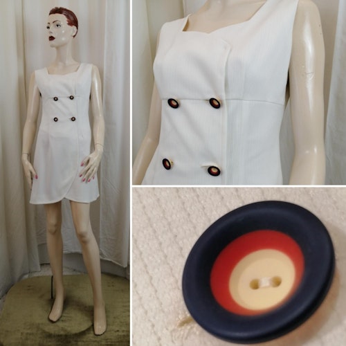 Vintage Retro vit klänning 60-tal kort omlott med knappar fram empireskuren