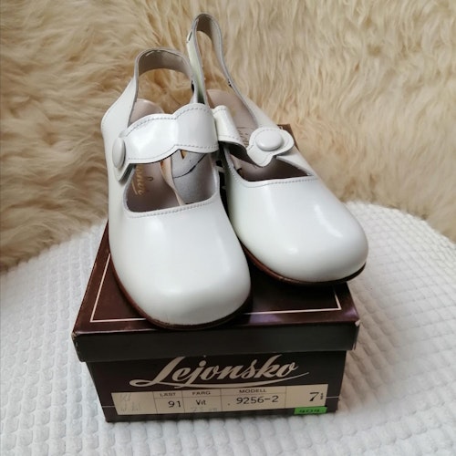 Vintage vit sko med öppen häl rem 6070-tal fyrkantig tå stl 7,5 ca 42