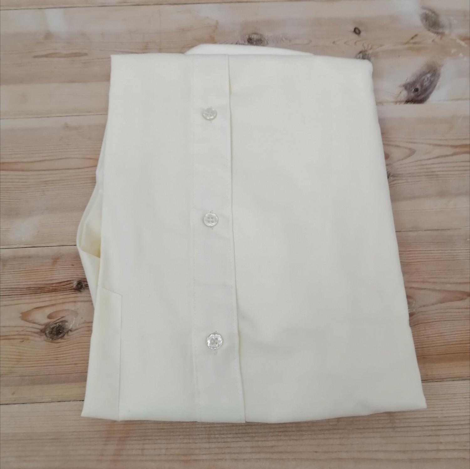 Vintage ljusgul nylonskjorta oanvänd