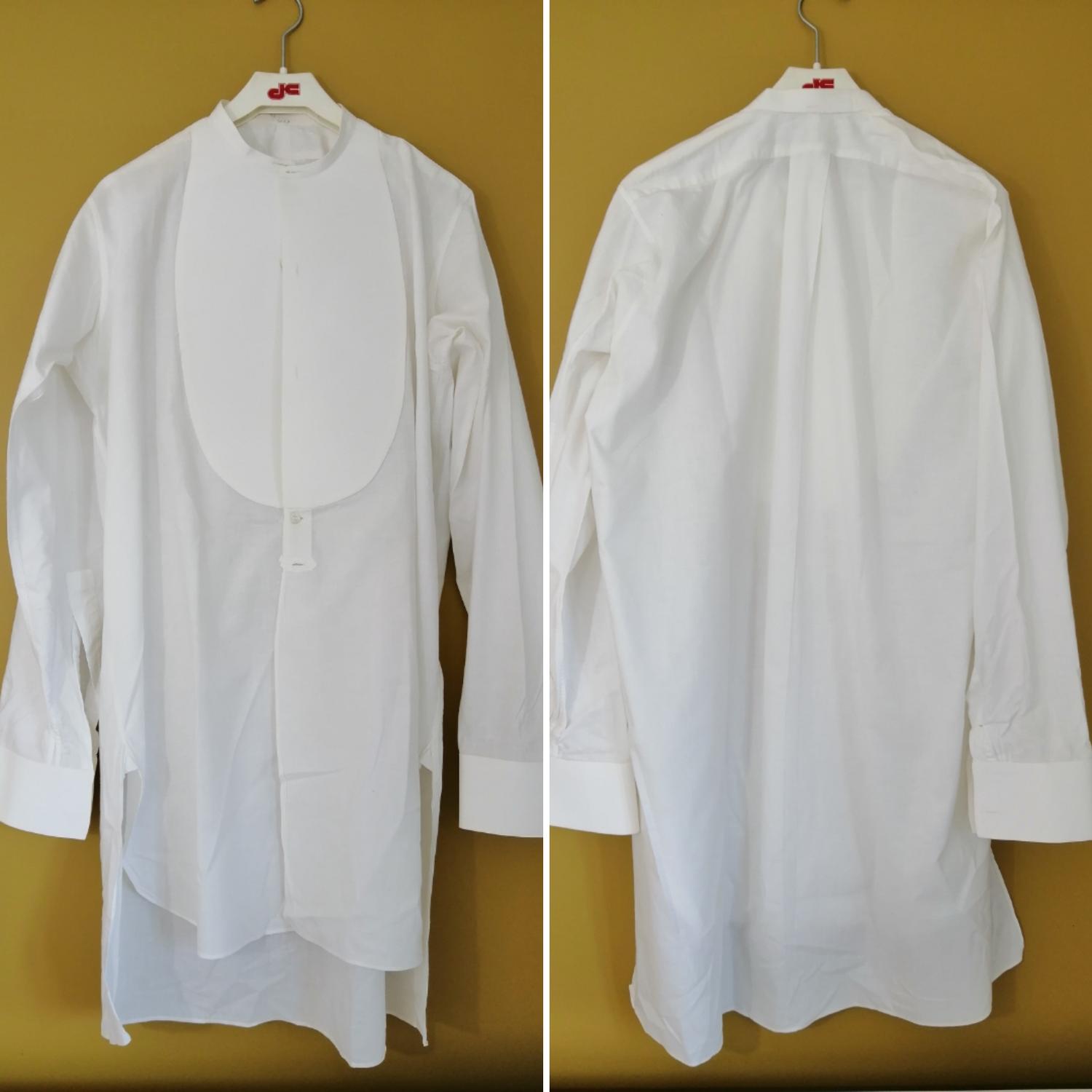 Vintage vit extra lång frackskjorta stelt bröst och manschetter