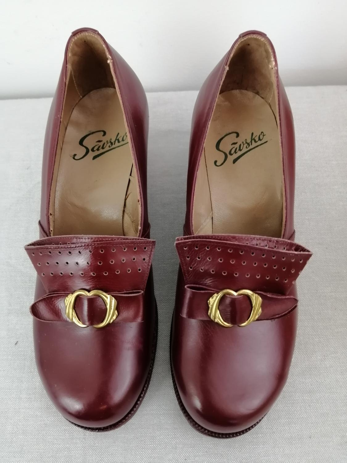 Vintage Sävsko vinröd sko kilklack dekor fram stl 3A ca 35