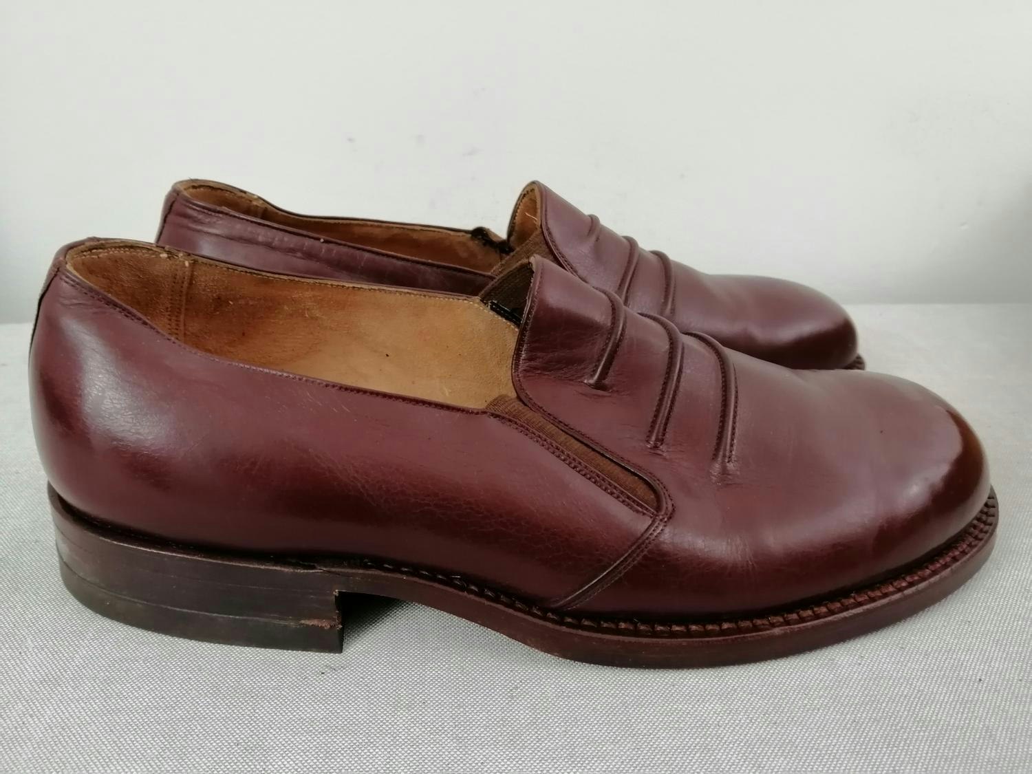 Vintage Lejonsko brun sko resår sidorna dekor fram stl 39A pojk - Vintage  Corner Österlen