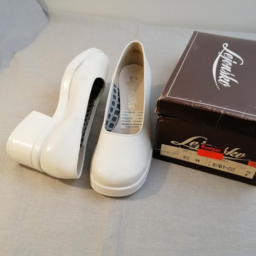 Vintage Lejonsko vit lack lite platå-skor stl 7 ca 41