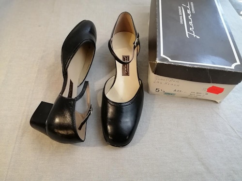 Vintage Fransi svart öppen sko med smal vristrem stl 5,5 ca 38