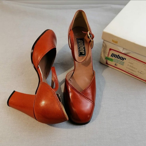 Vintage Gabor orange-brun högklackad sko vristrem stl 6 ca 39