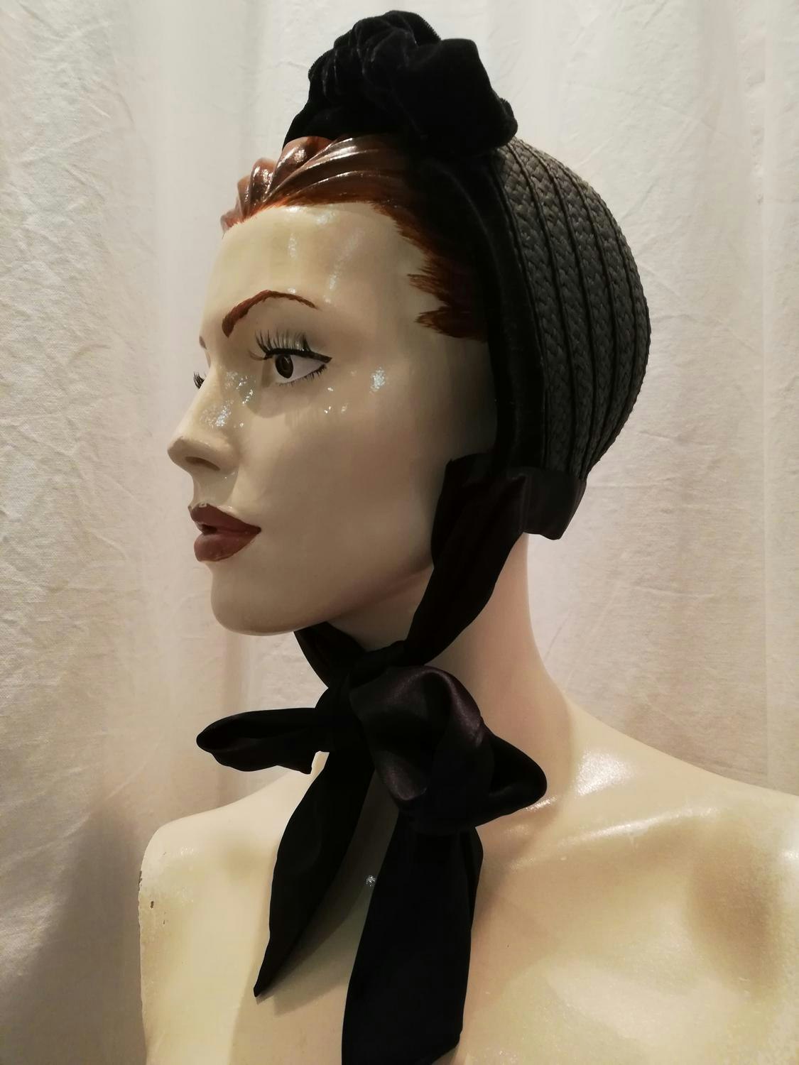 Vintage retro blå-svart Bahytt hatt med knytband och sammetsrosett -  Vintage Corner Österlen