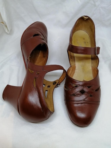 Vintage retro skor bruna med vristrem sommarsko 3040-tal stl 40-41