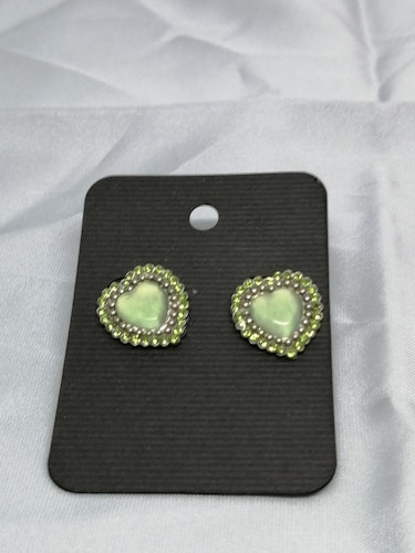 Bijouteri smycke örhänge för hål gröna hjärtan med dekoration kanten
