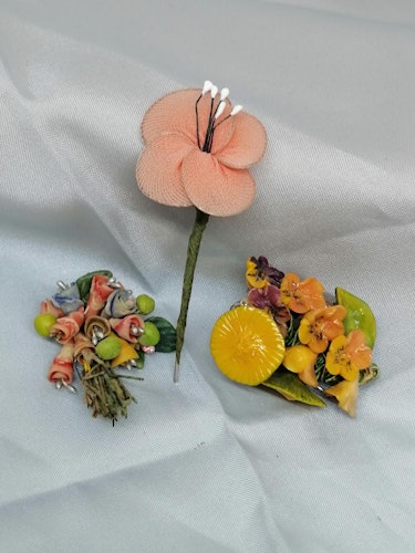 Vintage hattdekoration ésprit tygblommor små buketter blommor