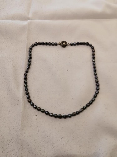 Vintage bijouteri smycke halsband grå bronsfärgade pärlor Mallorca-pärlor