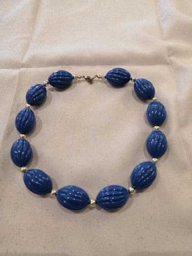 Vintage bijouteri smycke halsband avlånga kornblå pärlor 80-tal