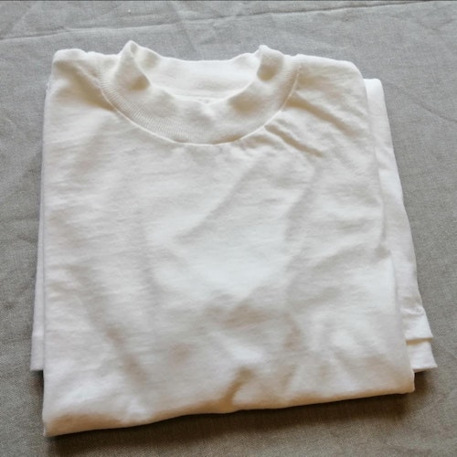 Vintage vit t-shirt bomull unisex oanvänd men tvättad