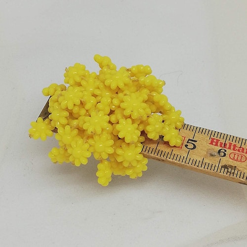 Vintage retro örhängen clips gula 60-tal massor av små blommor stora