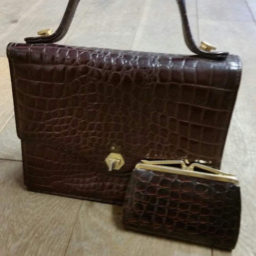 Retro vintage handväska brun krokodilimitation med tillhörande börs