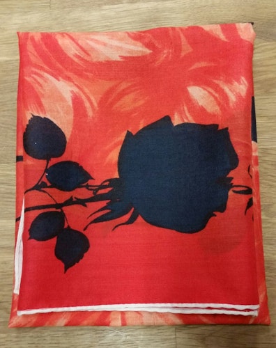 Retro vintage scarf scarves sjal rödorange med svarta blommor