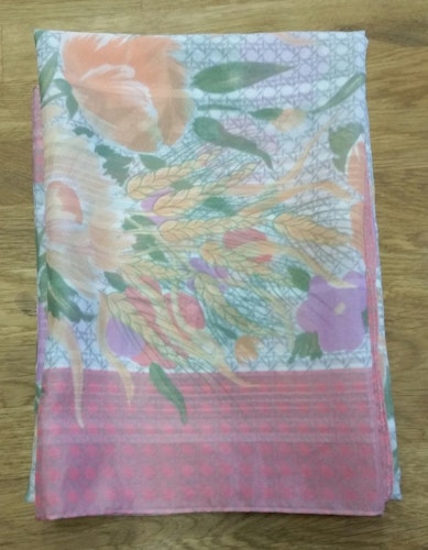 Retro scarf scarves sjal blommönstrad i pastellfärger aprikos polyester