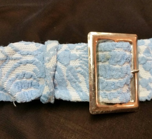 Retro skärp bälte crimplene med ljusblått mönster