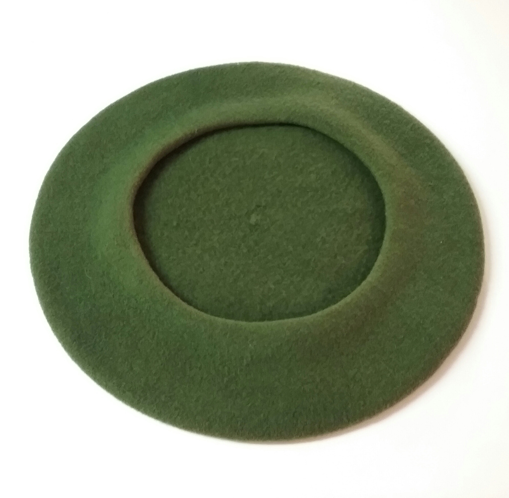 Retro vintage basker grön i ull 60-tal 70-tal