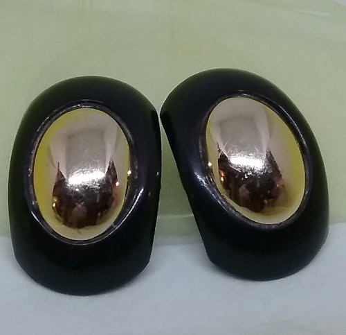 Retro smycke bijouteri örhänge clips konvexa svart trä med guldfärgad mitt